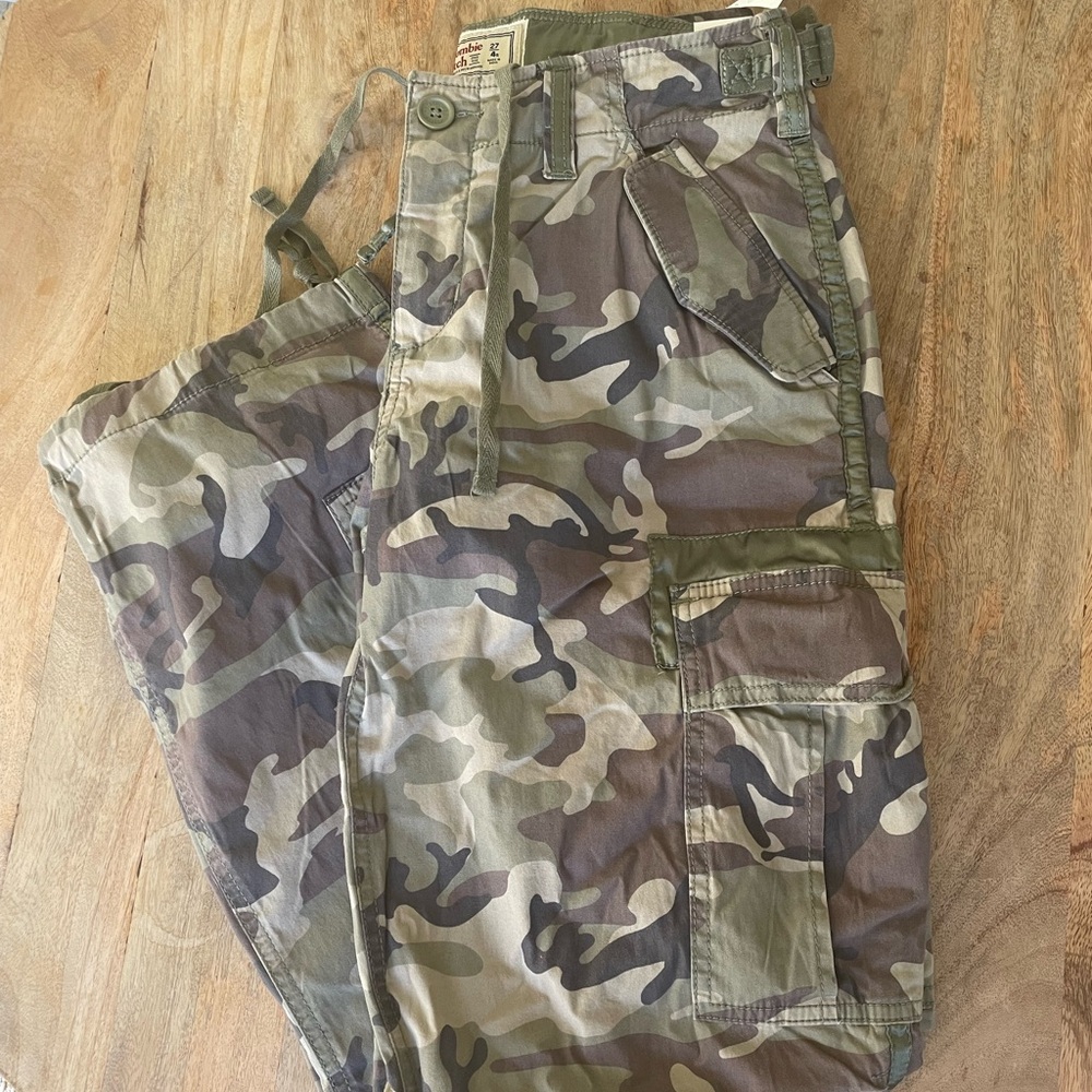 Abercrombie 2000’s Utility pant size 27